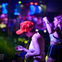 嗨起來dj舞曲夜貓